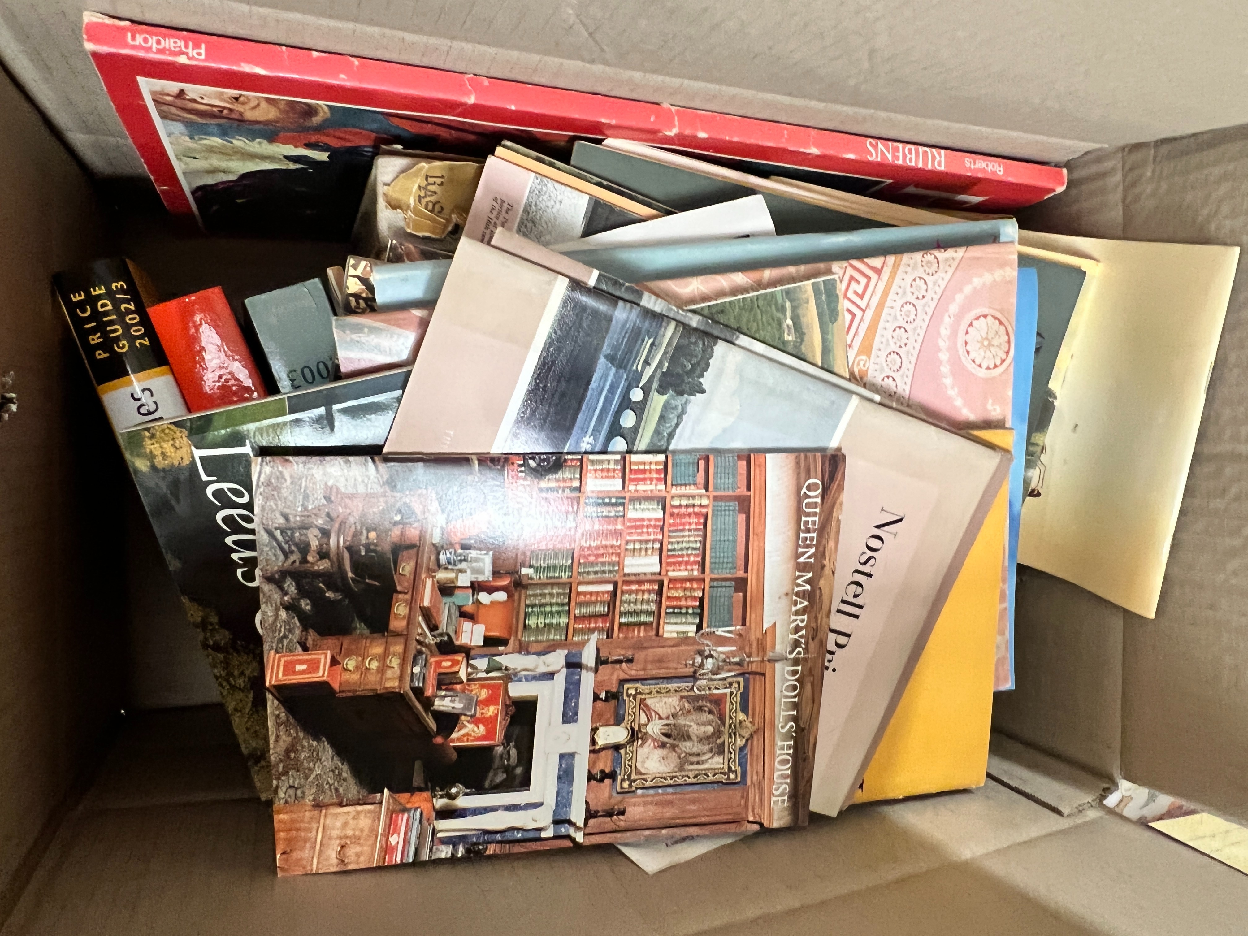 Five boxes of assorted fine art reference books